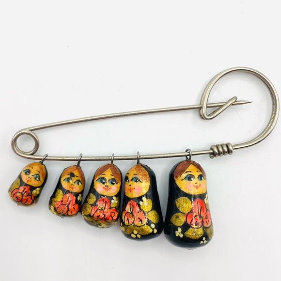 Vintage Jewelry - Vintage Russian Matryoshka Nesting Dolls Brooch Pin Wooden Hand Painted